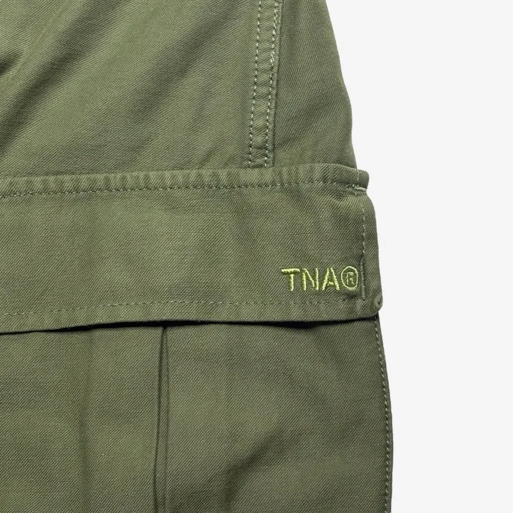 ✨ ARITZIA TNA Supply Cargo Utility Micro Mini Skirt • Army Green • Size 2 - Picture 7 of 13
